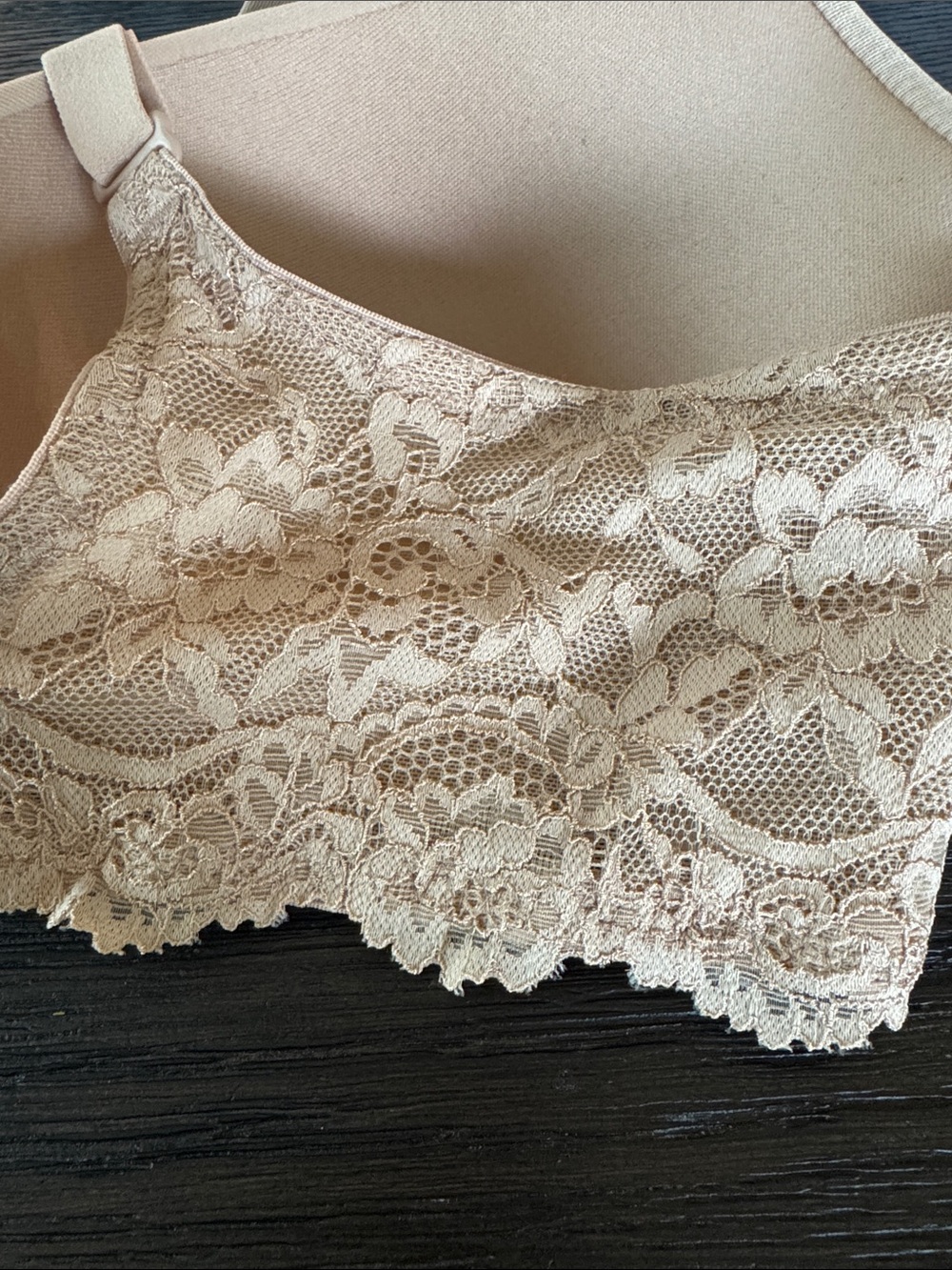 SKIMS Fits Everybody Lace T-Shirt Bra, 36D, Clay - Picture 5 of 7
